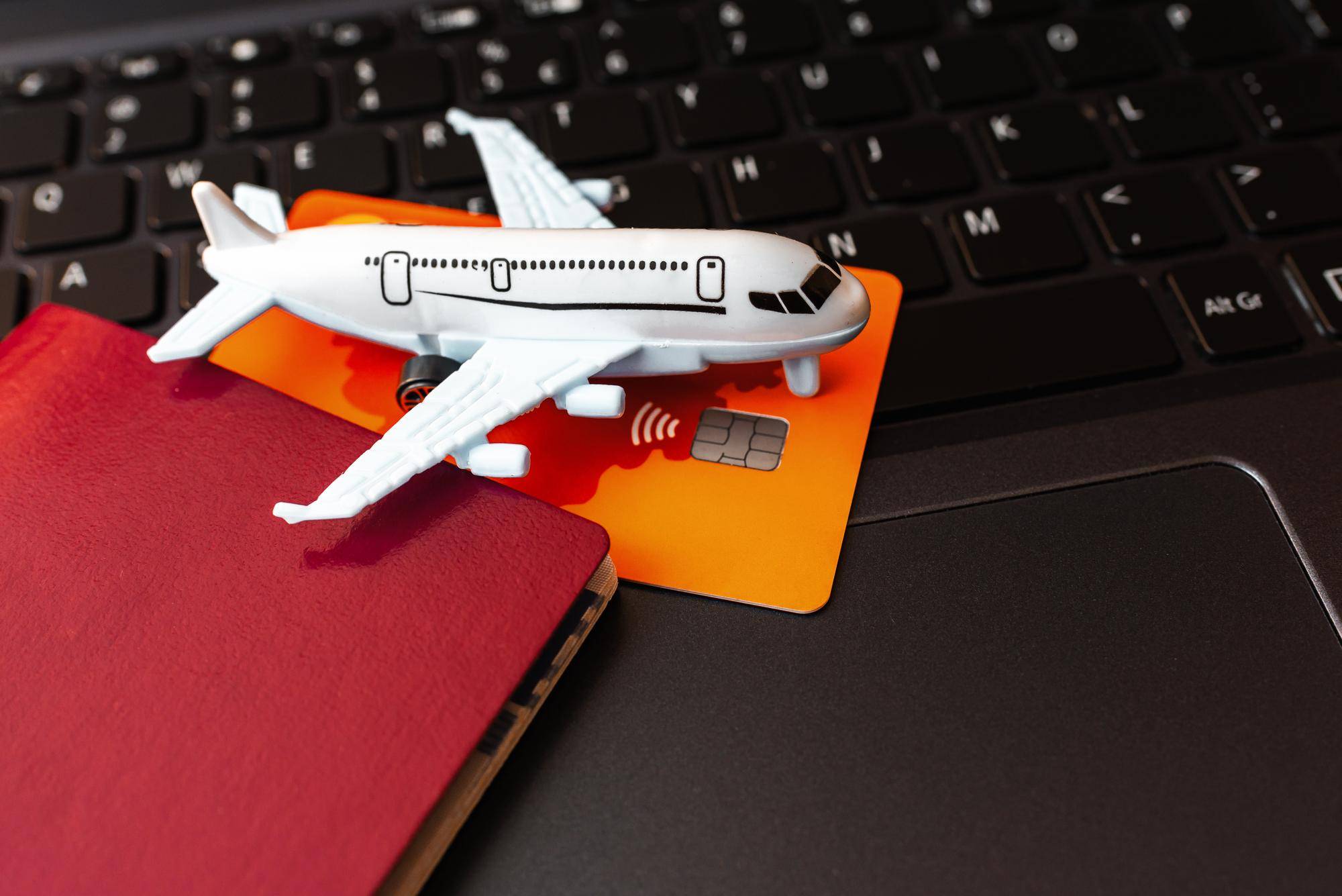 Ile kosztuje rezerwacja miejsca w Wizzair i czy warto dopłacać?